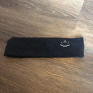 NWOT beyond yoga workout headband